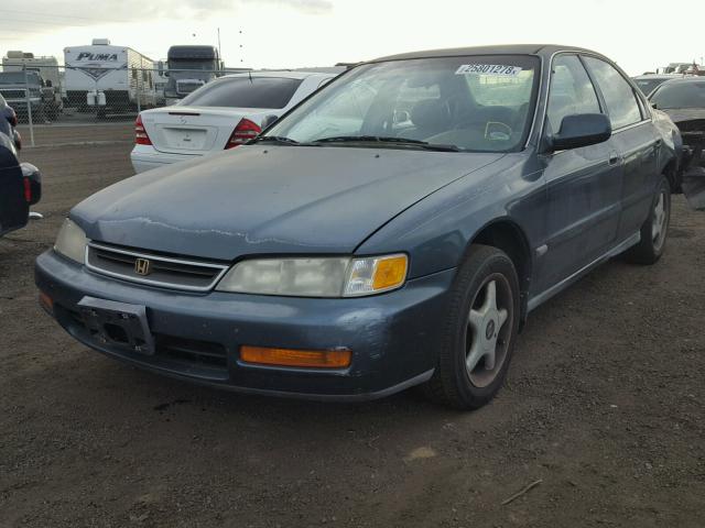 1HGCD5630TA133714 - 1996 HONDA ACCORD LX BLUE photo 2