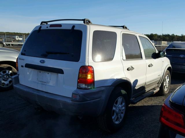 1FMYU04182KA44003 - 2002 FORD ESCAPE XLT WHITE photo 4