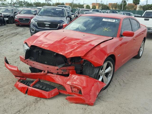 2C3CDXCT1EH117402 - 2014 DODGE CHARGER R/ RED photo 2