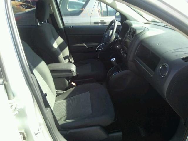 1J4NT1FAXBD170679 - 2011 JEEP COMPASS SP SILVER photo 5