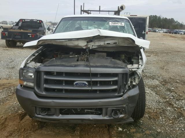 1FDSW30S73EC10415 - 2003 FORD F350 SRW S WHITE photo 9