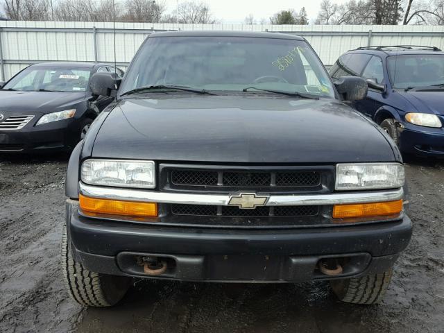 1GNCT18W12K114722 - 2002 CHEVROLET BLAZER BLACK photo 9