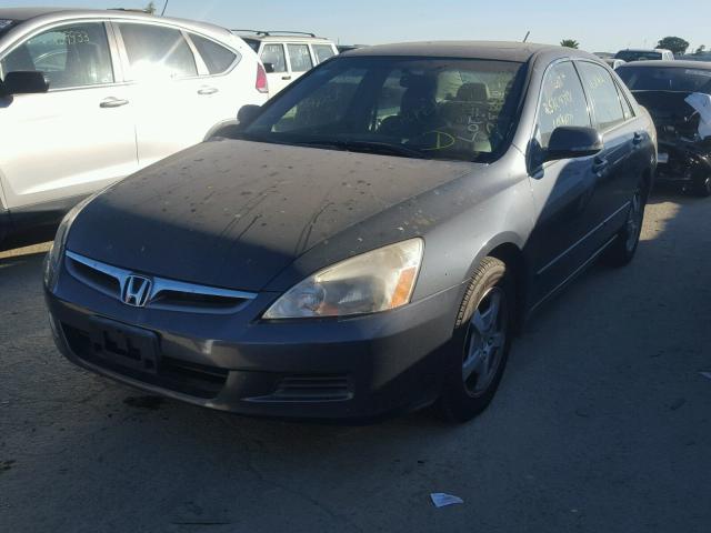 JHMCN36546C000799 - 2006 HONDA ACCORD HYB GRAY photo 2