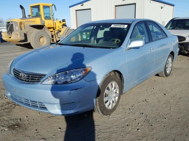 4T1BE32K25U600864 - 2005 TOYOTA CAMRY LE BLUE photo 2