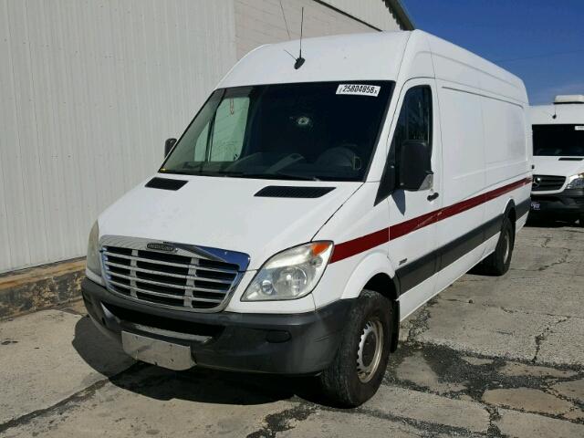 WDYPE8CCXA5437100 - 2010 FREIGHTLINER SPRINTER WHITE photo 2