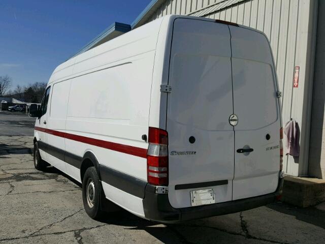 WDYPE8CCXA5437100 - 2010 FREIGHTLINER SPRINTER WHITE photo 3