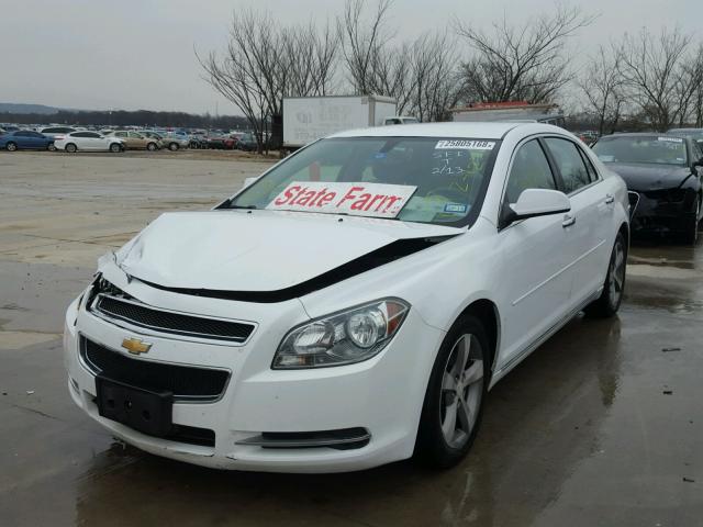 1G1ZC5EU4CF307043 - 2012 CHEVROLET MALIBU 1LT WHITE photo 2