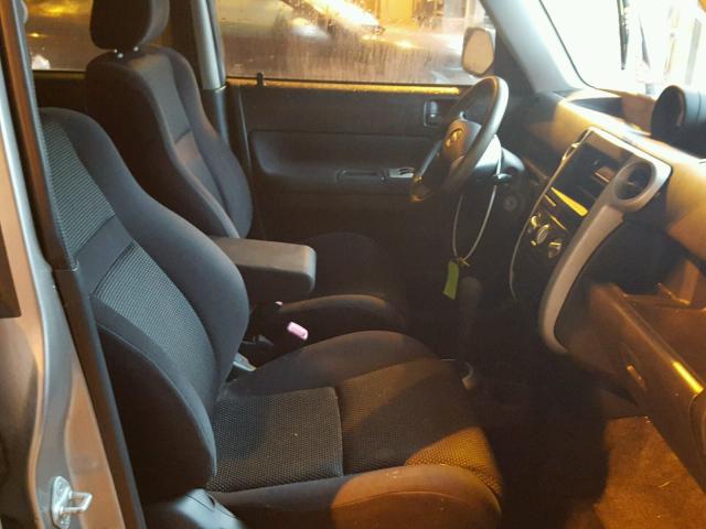JTLKT324340158697 - 2004 TOYOTA SCION XB 灰色 照片 5