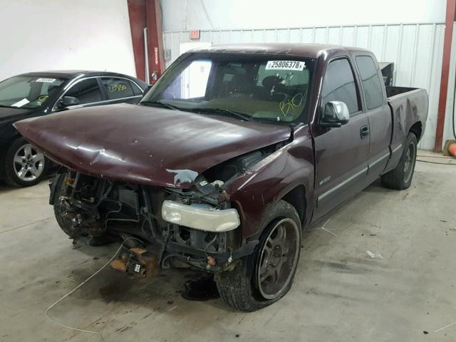 2GCEC19T9Y1245167 - 2000 CHEVROLET SILVERADO MAROON photo 2