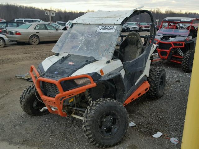 4XAVBA874GB326302 - 2016 POLARIS RZR S 900 WHITE photo 2