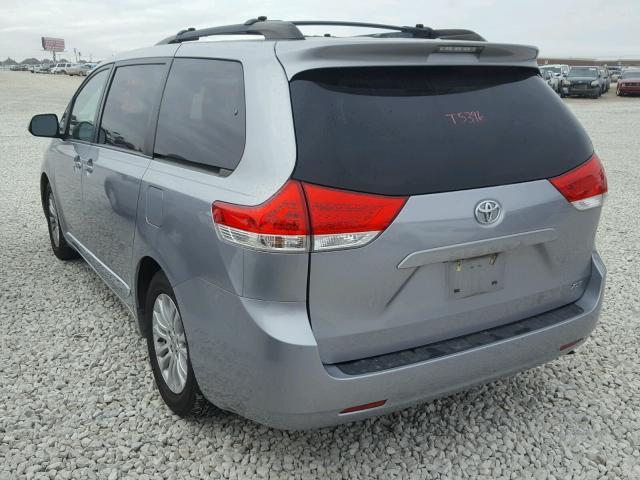 5TDYK3DC1CS205086 - 2012 TOYOTA SIENNA XLE SILVER photo 3