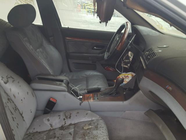 WBADM6348XGU02404 - 1999 BMW 528 I AUTO SILVER photo 5