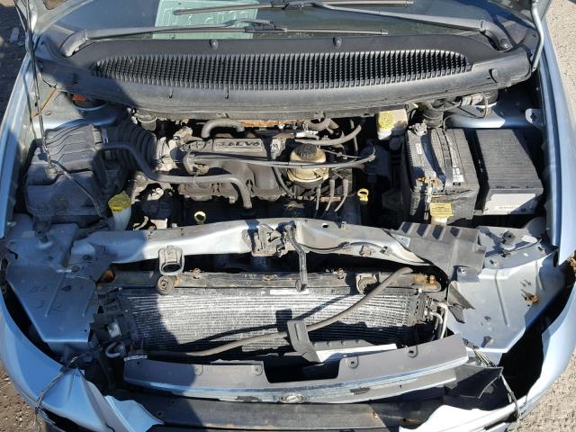 2C4GP64L05R116880 - 2005 CHRYSLER TOWN & COU BLUE photo 7