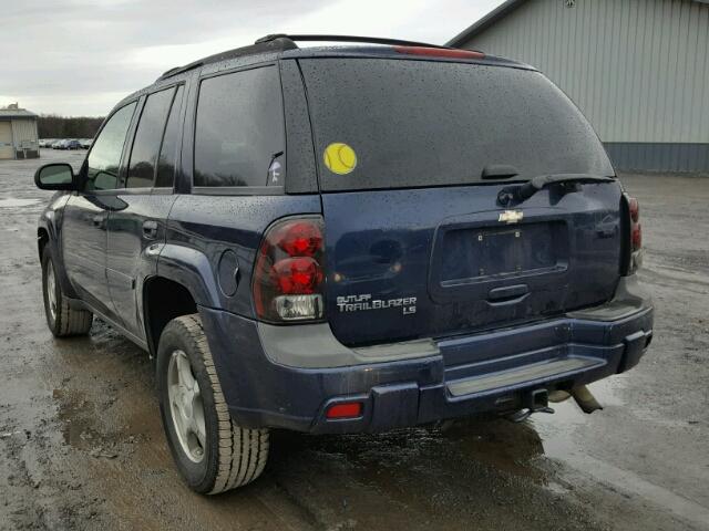 1GNDT13S372201389 - 2007 CHEVROLET TRAILBLAZE BLUE photo 3