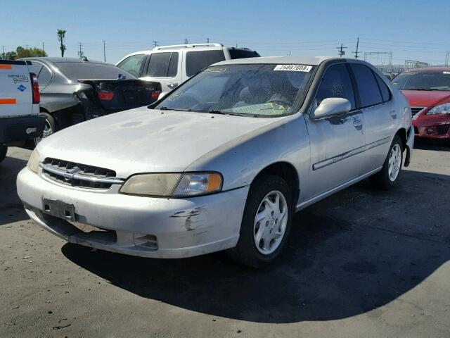 1N4DL01D1WC217841 - 1998 NISSAN ALTIMA XE SILVER photo 2