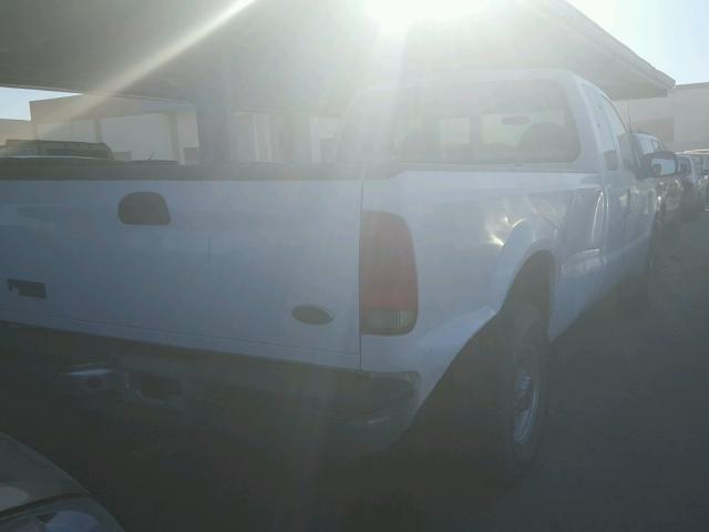 1FTNX20L13EB71659 - 2003 FORD F250 SUPER WHITE photo 4