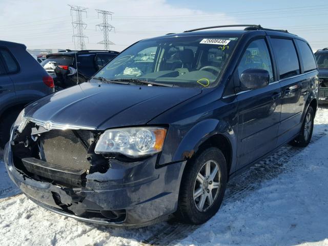 2A8HR54P48R690715 - 2008 CHRYSLER TOWN & COU BLUE photo 2