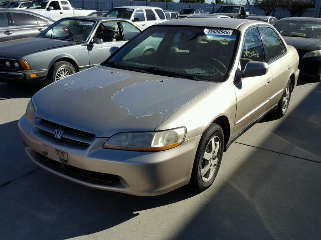 JHMCG6694YC025588 - 2000 HONDA ACCORD SE GOLD photo 2