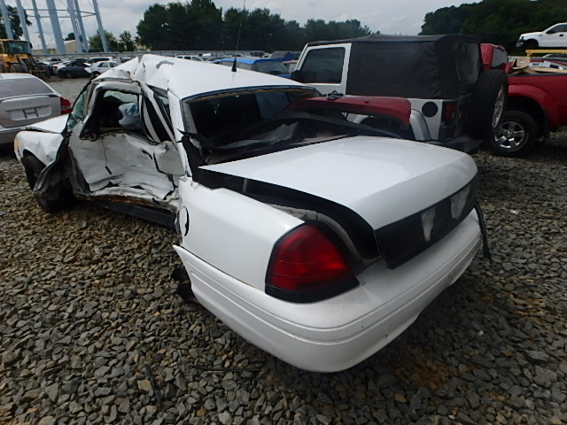 2FAFP71W57X143416 - 2007 FORD CROWN VIC WHITE photo 3