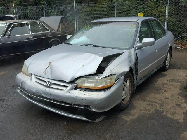 1HGCG55491A107725 - 2001 HONDA ACCORD LX SILVER photo 2