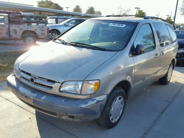 4T3ZF13C6YU256569 - 2000 TOYOTA SIENNA LE BEIGE photo 2