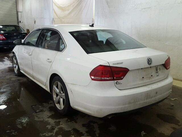 1VWBP7A34CC009404 - 2012 VOLKSWAGEN PASSAT SE WHITE photo 3