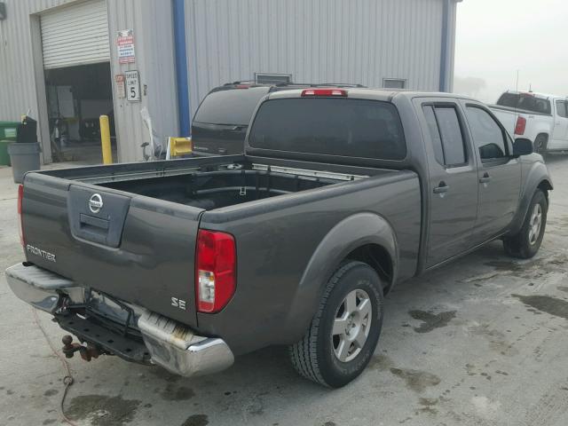 1N6AD09U08C402929 - 2008 NISSAN FRONTIER C GRAY photo 4