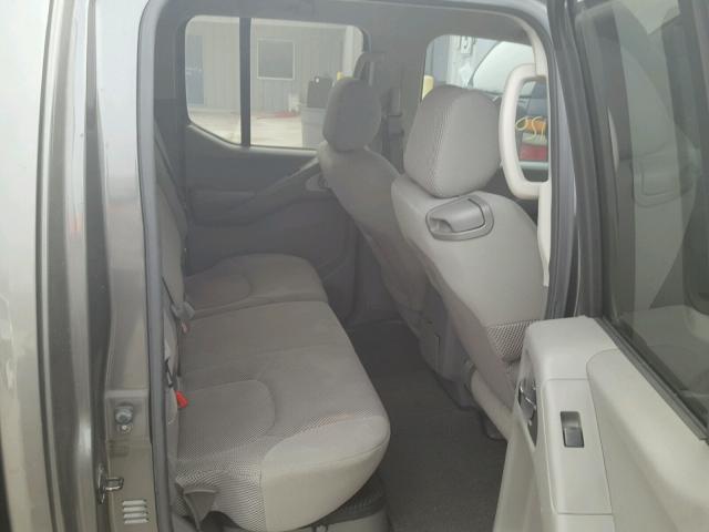 1N6AD09U08C402929 - 2008 NISSAN FRONTIER C GRAY photo 6