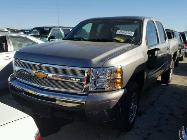 3GCEC23CX9G106138 - 2009 CHEVROLET SILVERADO SILVER photo 2