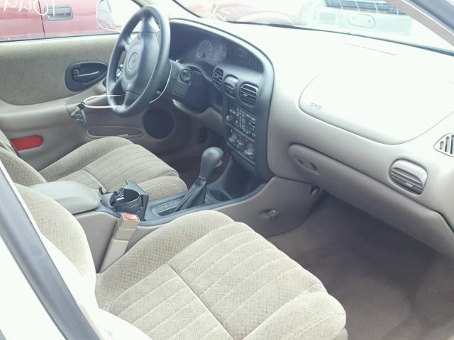 1G2WK52J22F266020 - 2002 PONTIAC GRAND PRIX WHITE photo 5