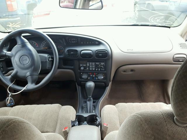 1G2WK52J22F266020 - 2002 PONTIAC GRAND PRIX WHITE photo 9