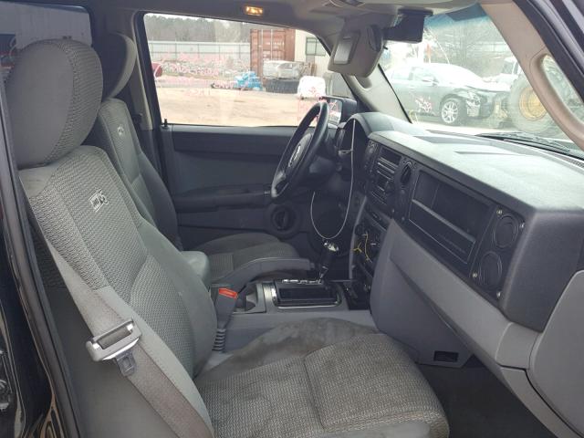 1J8HH48N76C264027 - 2006 JEEP COMMANDER ნაცრისფერი ფოტო 5