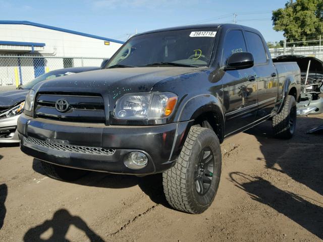 5TBET38195S493475 - 2005 TOYOTA TUNDRA DOU BLACK photo 2