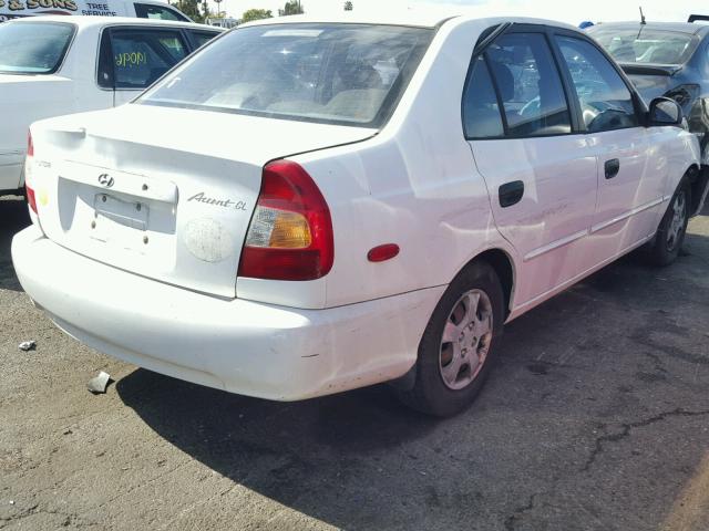 KMHCG45C42U325681 - 2002 HYUNDAI ACCENT GL WHITE photo 4