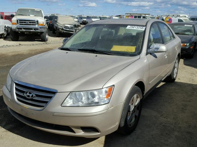 5NPET46C39H432118 - 2009 HYUNDAI SONATA GLS GOLD photo 2