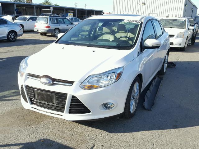 1FAHP3H24CL290614 - 2012 FORD FOCUS SEL WHITE photo 2