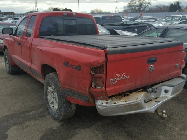 1D7HW42N75S236082 - 2005 DODGE DAKOTA SLT RED photo 3