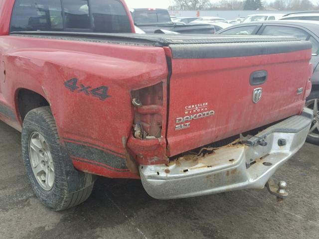 1D7HW42N75S236082 - 2005 DODGE DAKOTA SLT RED photo 9