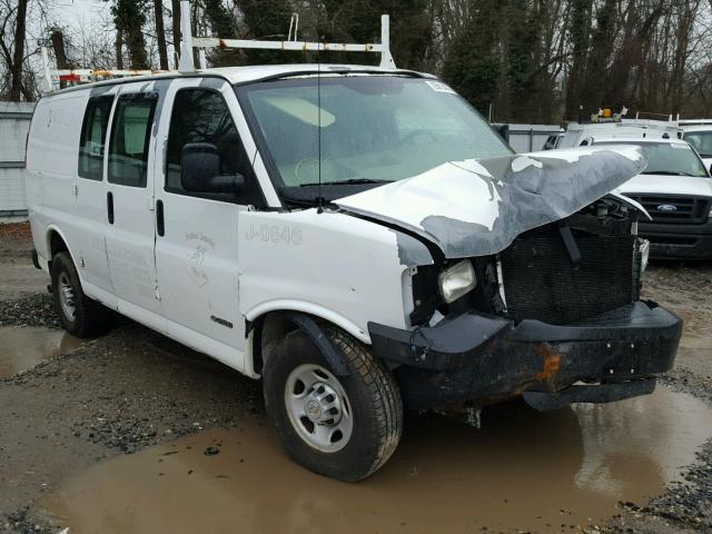 1GCGG25V661200510 - 2006 CHEVROLET EXPRESS G2 WHITE photo 1