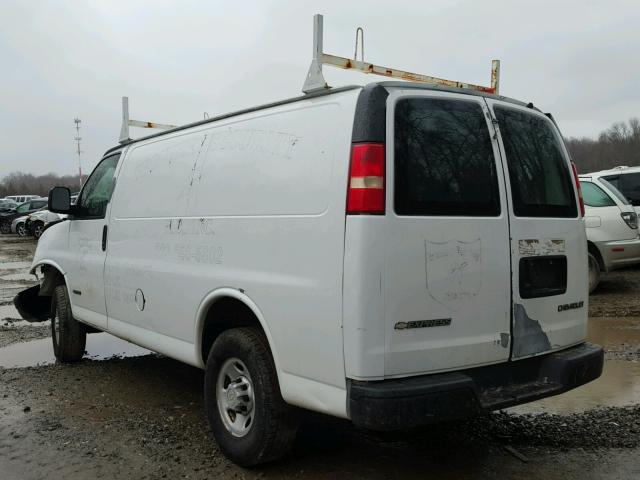 1GCGG25V661200510 - 2006 CHEVROLET EXPRESS G2 WHITE photo 3