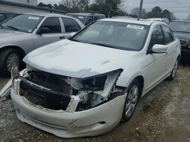 1HGCP3F89AA016864 - 2010 HONDA ACCORD EXL WHITE photo 2