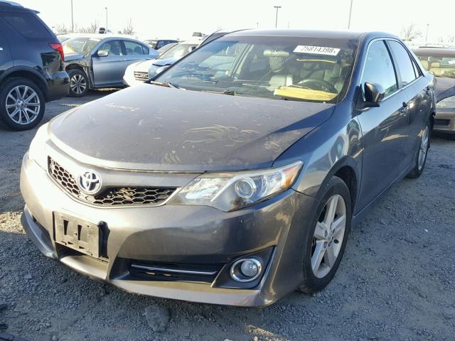 4T1BF1FK4CU604665 - 2012 TOYOTA CAMRY BASE GRAY photo 2