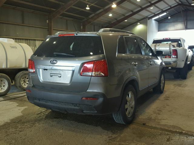 5XYKT3A14BG027806 - 2011 KIA SORENTO BA TAN photo 4