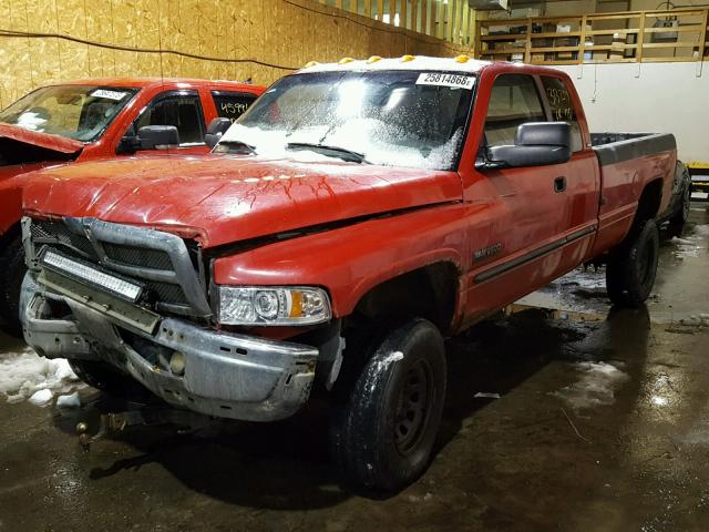 3B7KF23731G235274 - 2001 DODGE RAM 2500 RED photo 2