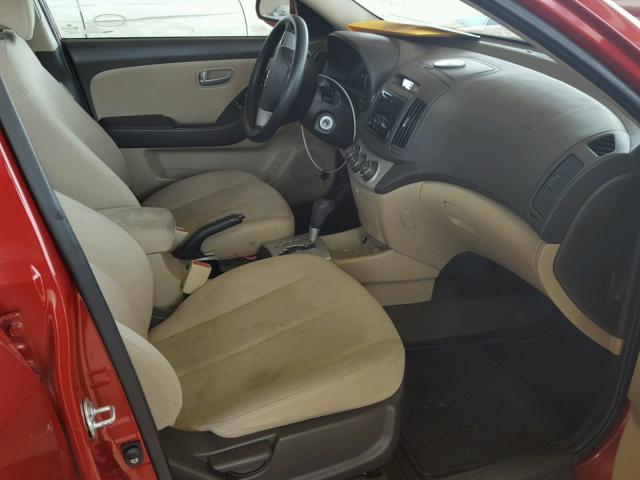 KMHDU46D78U455340 - 2008 HYUNDAI ELANTRA GL RED photo 5