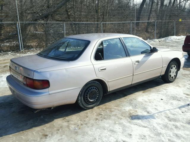 4T1BG12K1TU701244 - 1996 TOYOTA CAMRY DX SILVER photo 4