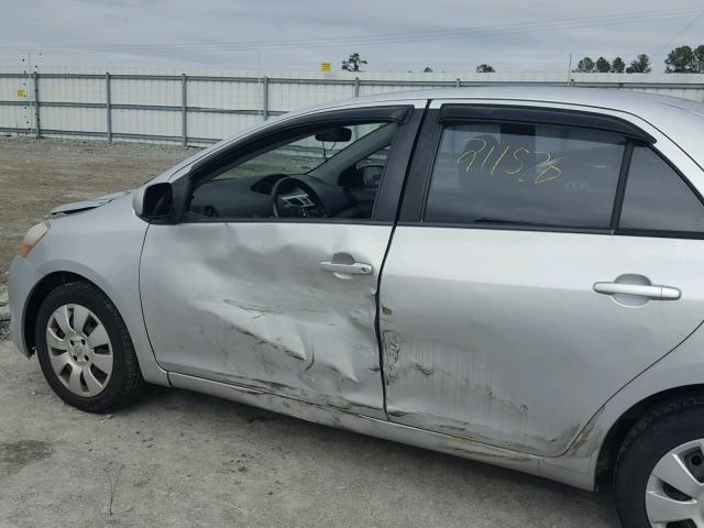 JTDBT923771095897 - 2007 TOYOTA YARIS GRAY photo 9