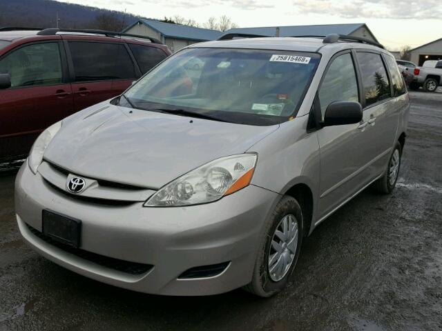 5TDZA23C56S580325 - 2006 TOYOTA SIENNA CE GRAY photo 2