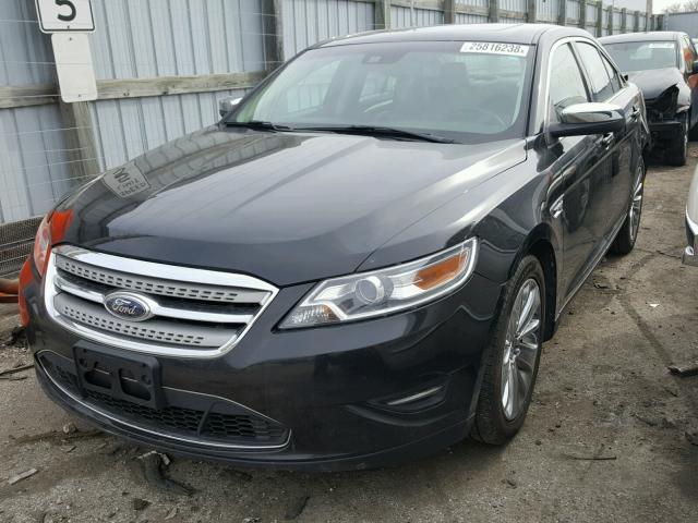 1FAHP2FW6AG113391 - 2010 FORD TAURUS LIM BLACK photo 2