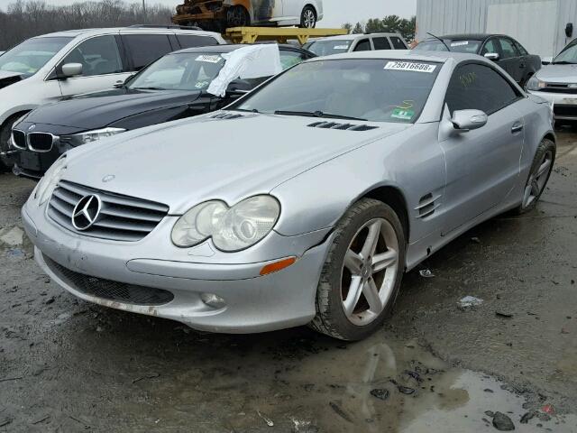 WDBSK75FX4F066176 - 2004 MERCEDES-BENZ SL 500 SILVER photo 2